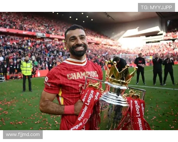 以斯角逐双冠，萨拉赫奖杯柜添辉